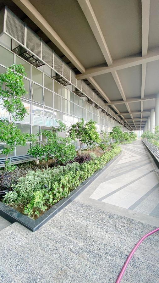 Cozy And Classy Studio Across Airport Terminal 3 Pasay Extérieur photo