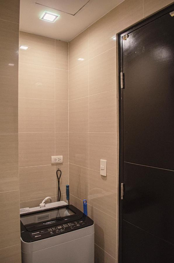 Cozy And Classy Studio Across Airport Terminal 3 Pasay Extérieur photo