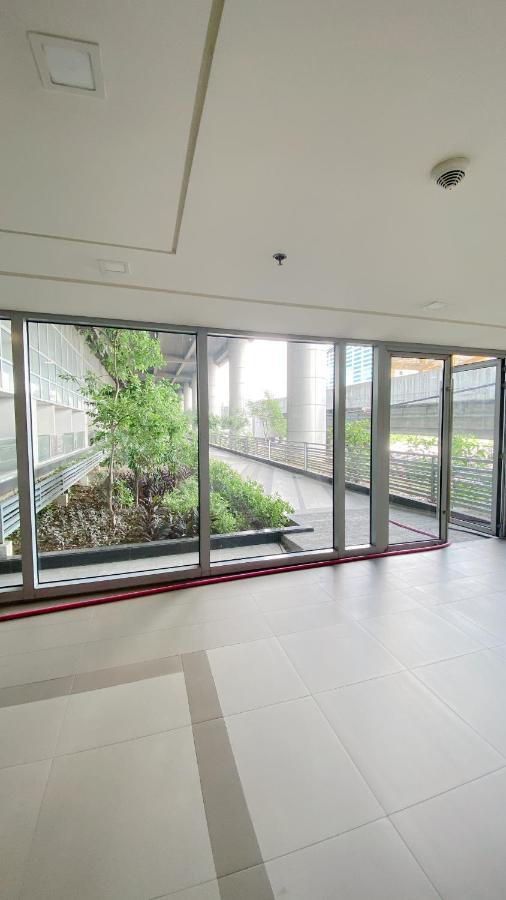 Cozy And Classy Studio Across Airport Terminal 3 Pasay Extérieur photo